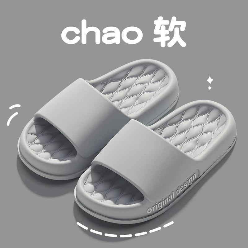 Pantoufles d'été tendance pour hommes, nouvelles sandales nuage à semelle souple et antidérapante pour la maison, la plage, l'intérieur et l'extérieur