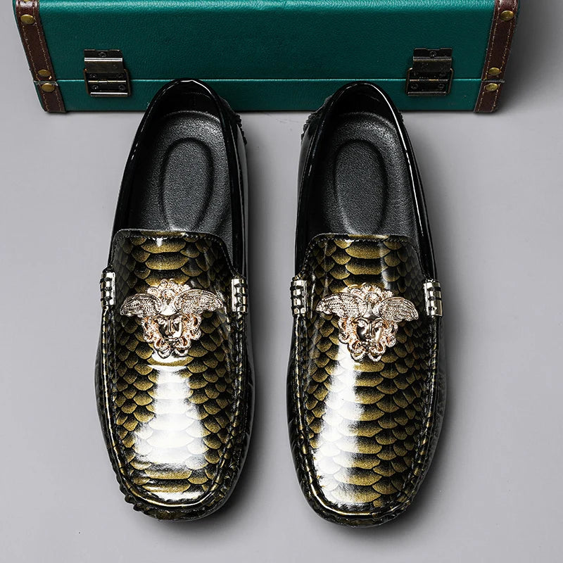 Mocassins de conduite en cuir verni pour hommes, chaussures de bureau italiennes, mocassins à enfiler confortables, chaussures décontractées imprimées pour la salle, la fête, le printemps