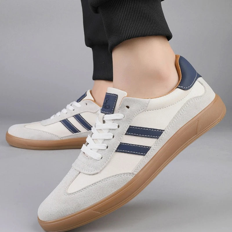Baskets en cuir de haute qualité hommes formateurs chaussures de sport décontractées classiques homme baskets plates en plein air chaussures de skateboard antidérapantes pour hommes