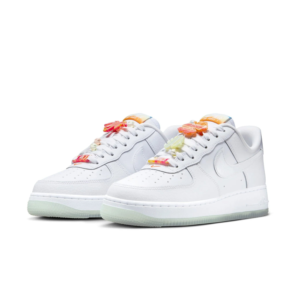 Nike Air Force 1 Baskets de skateboard pour femme avec semelles antidérapantes, durables et amortissantes IB8875-111