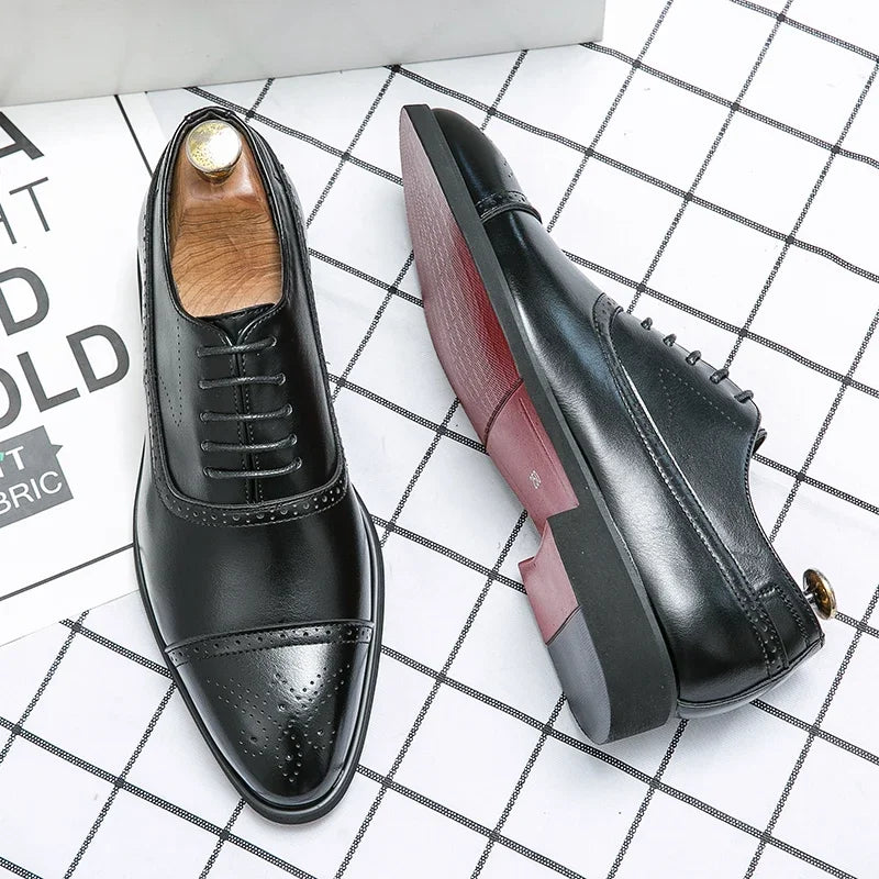 Chaussures habillées de luxe pour hommes, chaussures d'affaires décontractées à la mode, chaussures de Banquet de fête rétro pour hommes, chaussures de mariage Brogue sculptées à lacets, taille 48