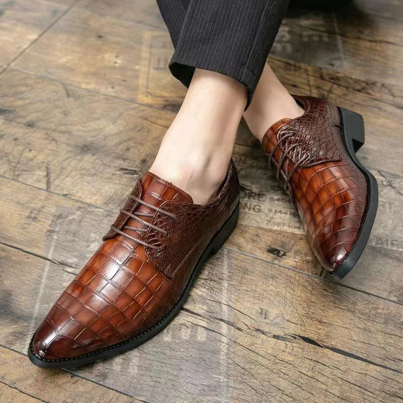 Chaussures habillées en cuir marron gaufré crocodile pour hommes, à bout pointu, à lacets, style Oxford, pour affaires, bureau, mariage, soirée, confortables
