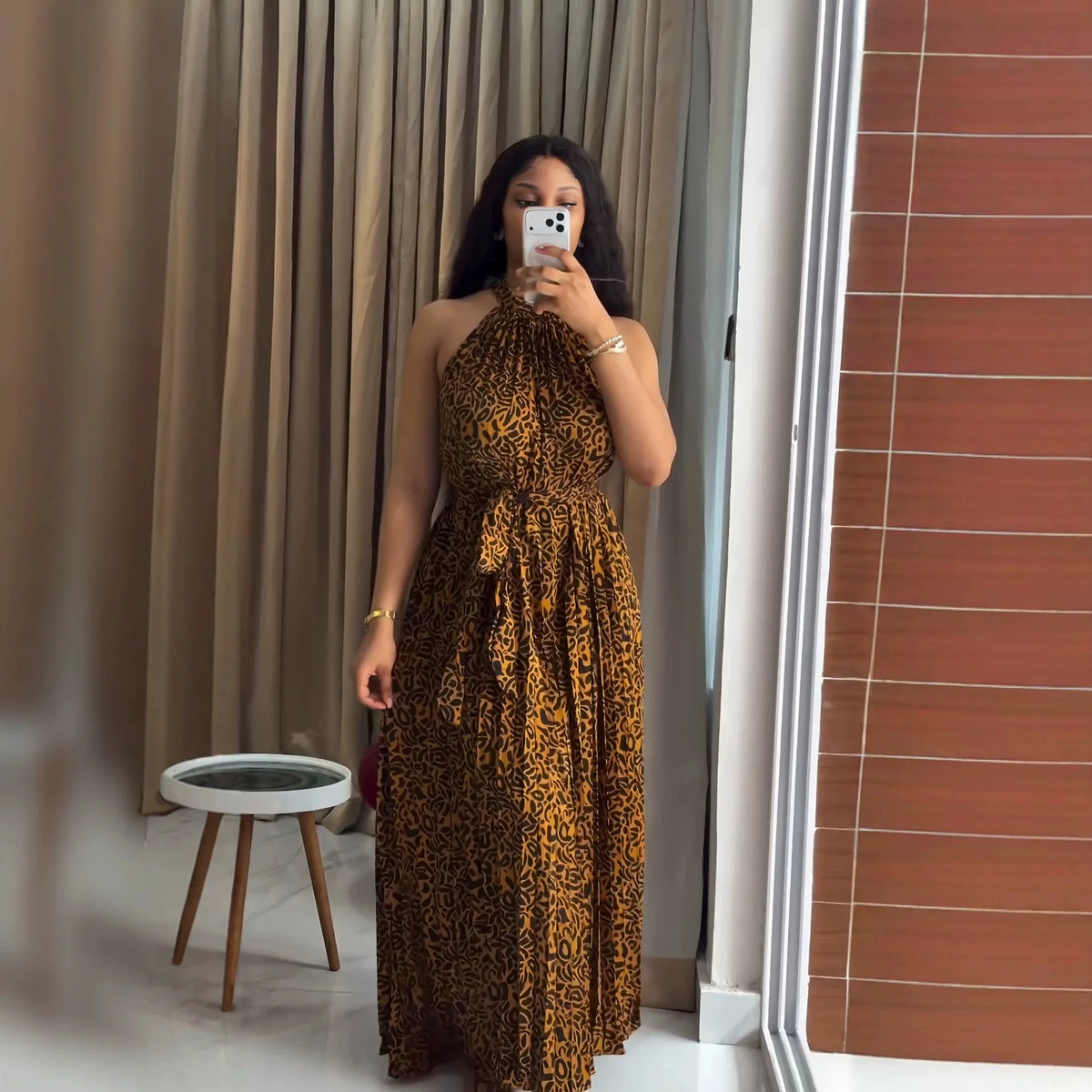 Robe longue pour femme, style Y2K, imprimé léopard, streetwear, sans manches, col halter, laçage, taille ajustée, élégante, pour soirée, sexy, 2026