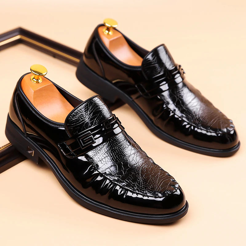 Chaussures habillées marron à motif crocodile pour hommes, mocassins en cuir verni à enfiler, chaussures Oxford formelles pour affaires et mariages