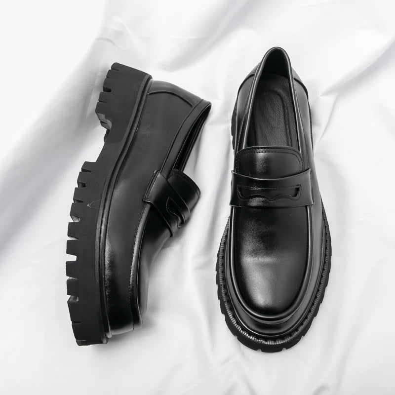 Nouvelles chaussures à plate-forme mocassins chaussures hommes chaussures de mariage à semelles épaisses noir chaussures d'affaires formelles sans lacet en cuir augmenter chaussures décontractées