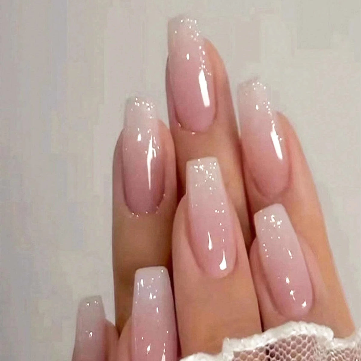 24 pièces/ensemble faux ongles carrés courts pour femmes mignon mariée coeur blanc français conseils faux ongles y2k presse sur faux ongles fournitures