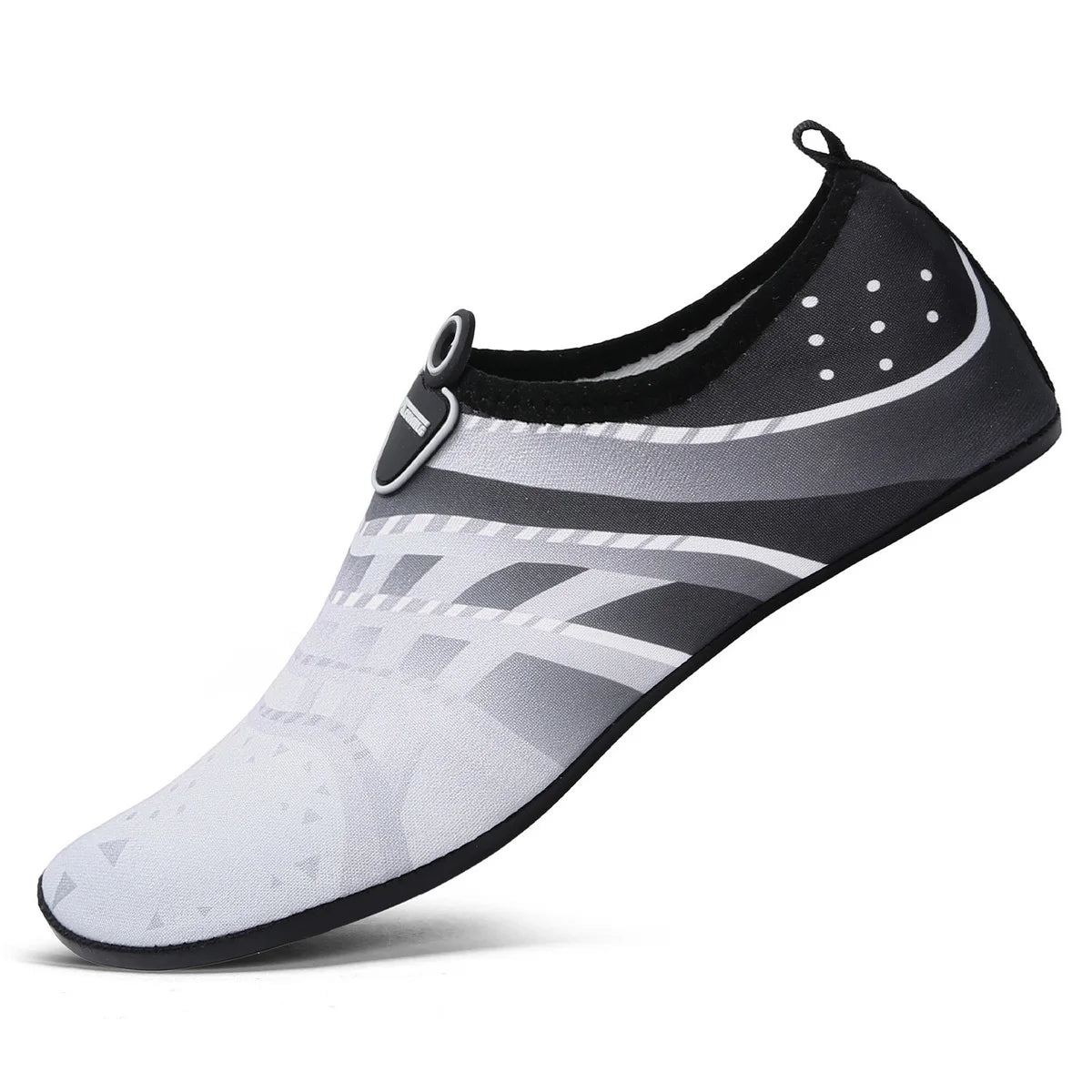 Chaussures de plongée femmes Aqua chaussures hommes plage natation Sport nautique chaussettes pieds nus Sneaker Fitness danse natation surf plongée en apnée chaussure