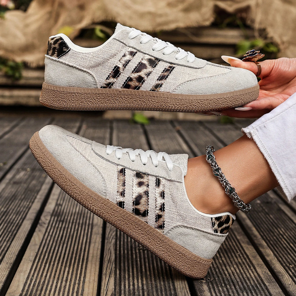 Nouvelles chaussures de sport décontractées imprimées léopard pour l'automne et l'hiver, chaussures simples à lacets antidérapantes à bout rond pour femmes de grande taille 74