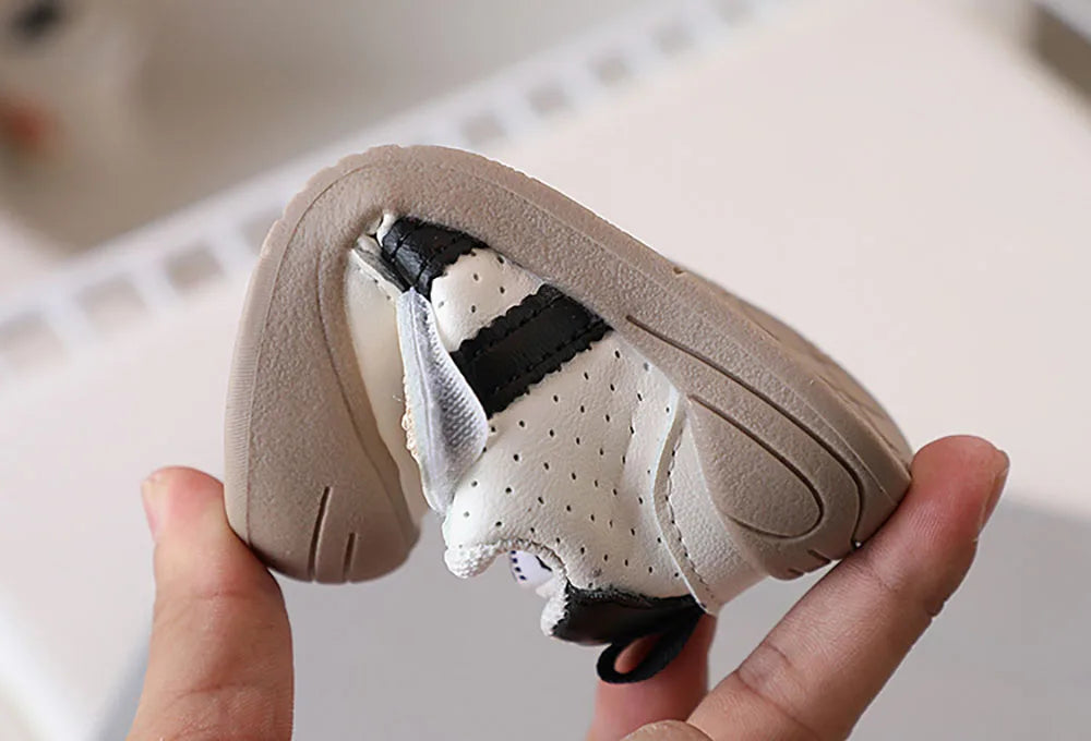 2025 mode enfant en bas âge chaussures pour bébé en cuir PU infantile fille baskets à semelles souples ergonomie nouveau-né garçon chaussures de Sport premier pas