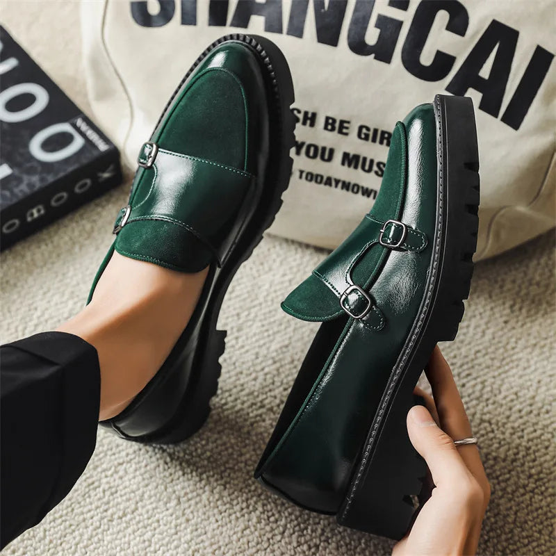 2025 mocassins hommes chaussures en cuir à semelles épaisses Style britannique noir chaussures d'affaires formelles mode luxe chaussures décontractées à enfiler