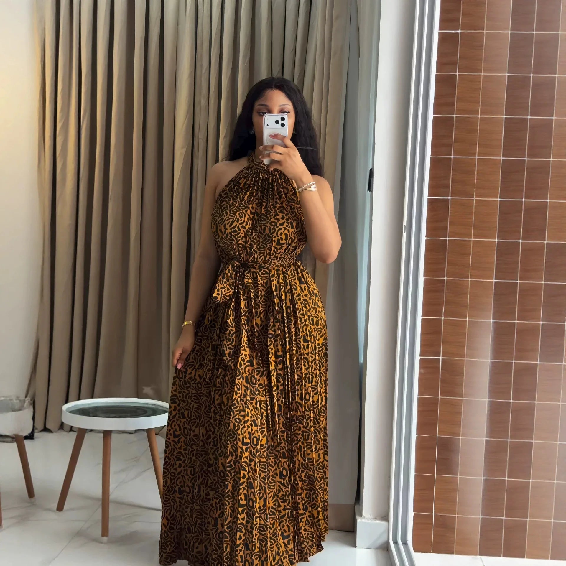 Robe longue pour femme, style Y2K, imprimé léopard, streetwear, sans manches, col halter, laçage, taille ajustée, élégante, pour soirée, sexy, 2026