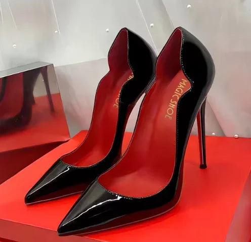 2025New dégradé fond rouge grands talons Sexy motif léopard pointu professionnel chaussures pour femmes noir Graduation chaussures simples