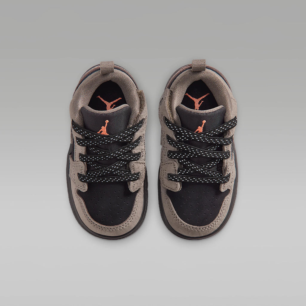 Nike Authentic JORDAN Chaussures de sport basses résistantes à l'usure avec velcro pour enfants IQ8631-005