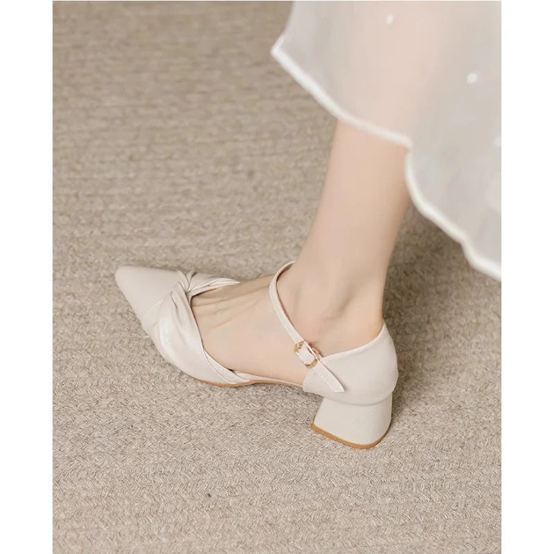 Chaussures à talons élégantes pour soirée de bal |   Pumps à talon bloc et bride cheville pour femme, printemps 2026 |   Sandales décontractées confortables à bout fermé et découpé