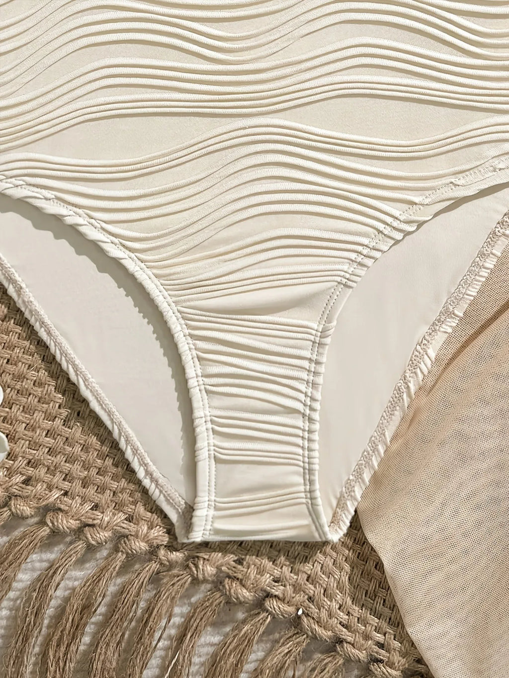 Ensemble 2 pièces pour filles, maillot de bain une pièce texturé ondulé avec décor coquillages et étoiles de mer et paréo de plage transparent