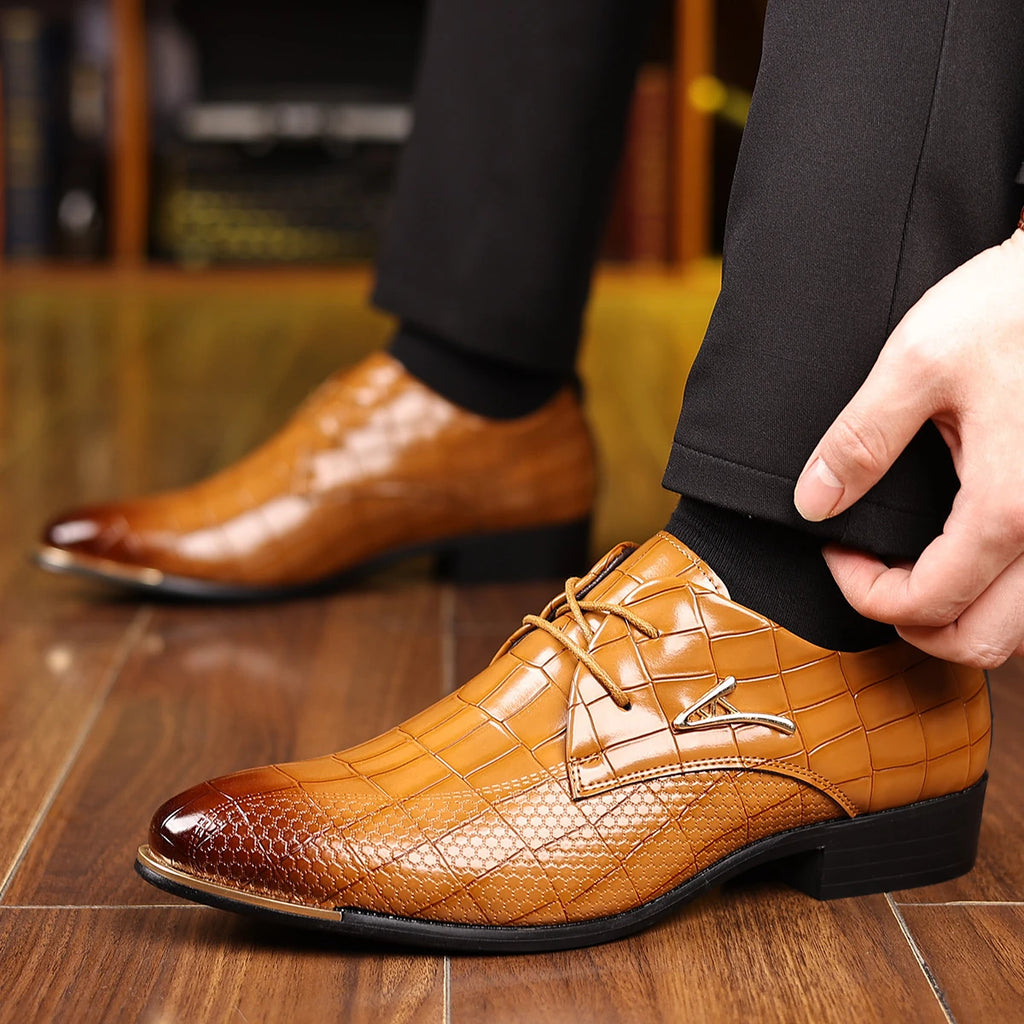 Chaussures habillées pour hommes chaussures richelieu à lacets classiques en cuir verni Oxfords chaussures de mariage pointues bureau d'affaires hommes chaussure formelle 2025