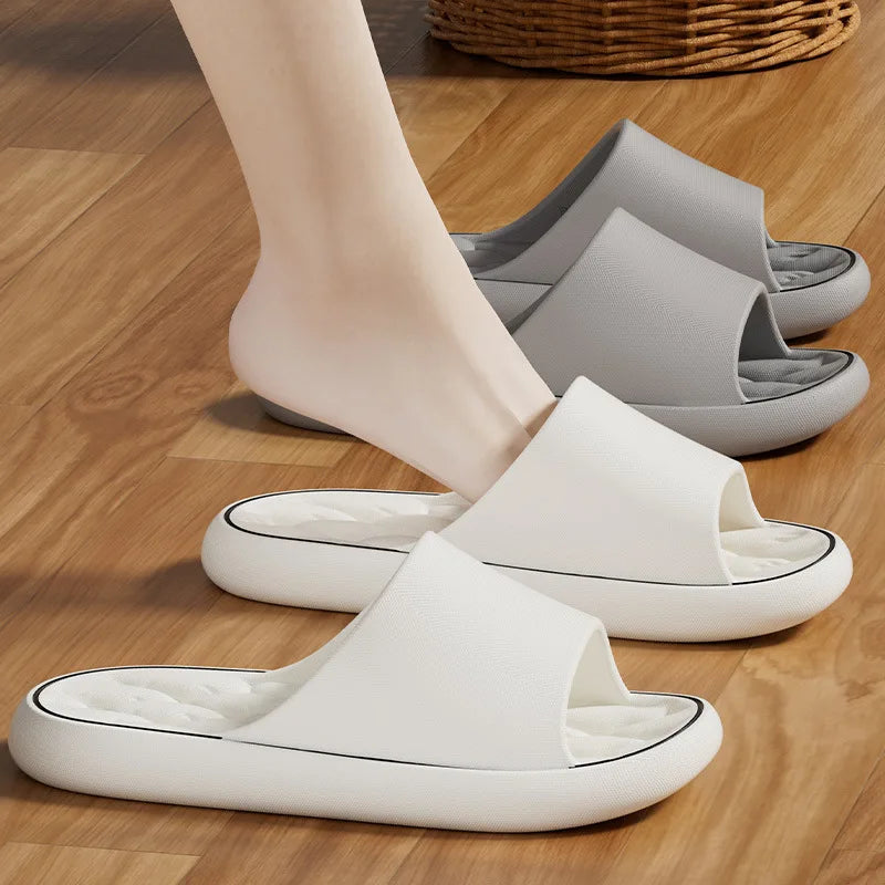 Pantoufles d'été de grande taille pour hommes, sandales légères pour la maison et la salle de bain, antidérapantes, semelle souple en EVA, chaussures de plage pour couple