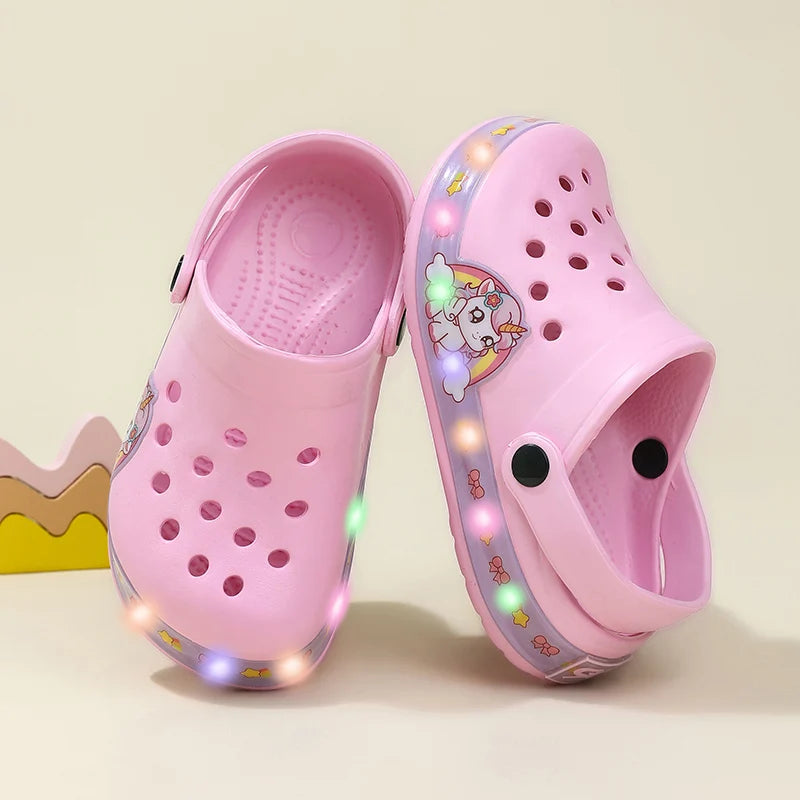 Sandales légères pour filles, chaussures de plage d'été pour enfants, imprimées de dessins animés roses, antidérapantes, Design classique, sabots décontractés pour enfants