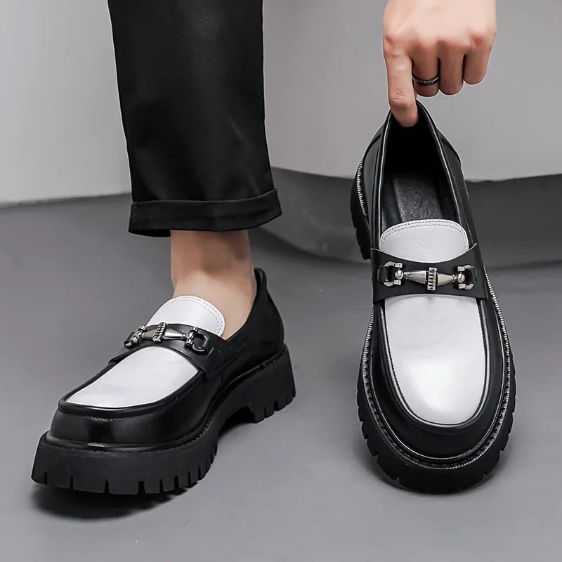 Mocassins à boucle en métal de Style britannique pour hommes, chaussures de mariage à semelles épaisses, nouvelles chaussures confortables d'affaires formelles, chaussures décontractées en cuir à enfiler