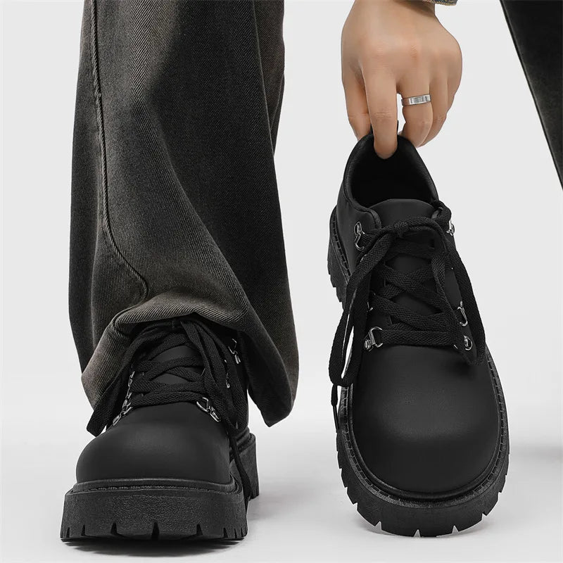 Chaussures pour hommes 2026 nouvelles chaussures derby niche vêtements de travail originaux à semelles épaisses chaussures en cuir décontractées à tête haute