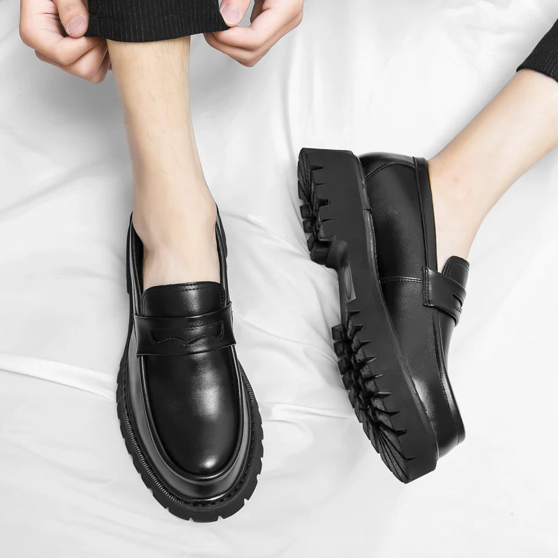 Nouvelles chaussures à plate-forme mocassins chaussures hommes chaussures de mariage à semelles épaisses noir chaussures d'affaires formelles sans lacet en cuir augmenter chaussures décontractées