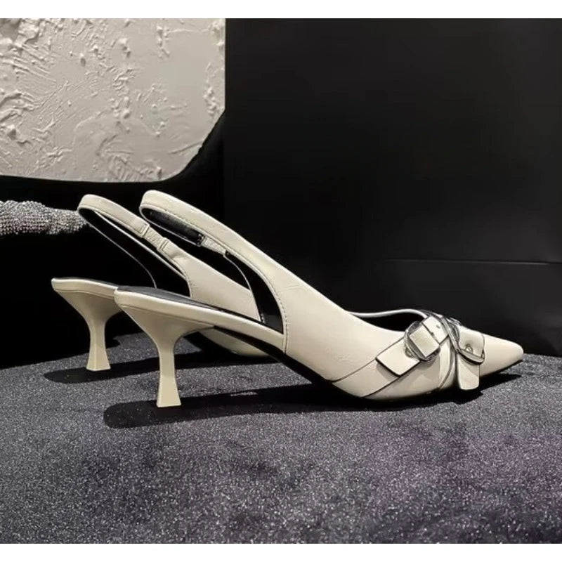 Marque de luxe concepteur femmes sandales mode bout pointu boucle sangle métal à talons hauts chaton talon élégant unique chaussures femme