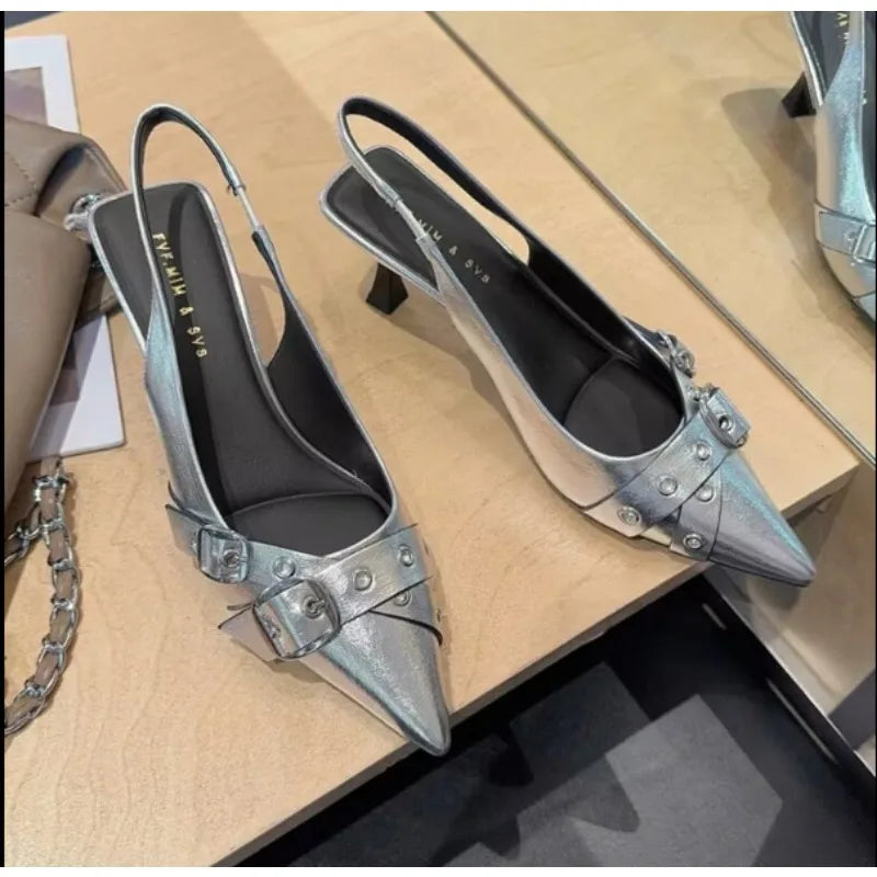 Marque de luxe concepteur femmes sandales mode bout pointu boucle sangle métal à talons hauts chaton talon élégant unique chaussures femme