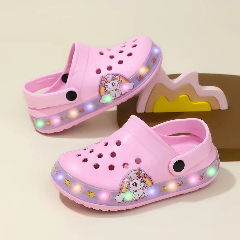 Sandales légères pour filles, chaussures de plage d'été pour enfants, imprimées de dessins animés roses, antidérapantes, Design classique, sabots décontractés pour enfants