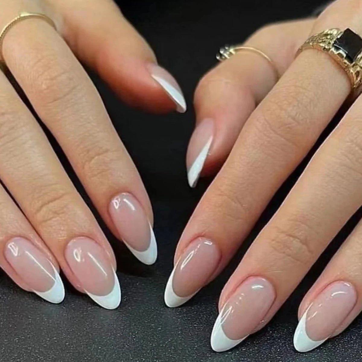 24 pièces/ensemble faux ongles carrés courts pour femmes mignon mariée coeur blanc français conseils faux ongles y2k presse sur faux ongles fournitures