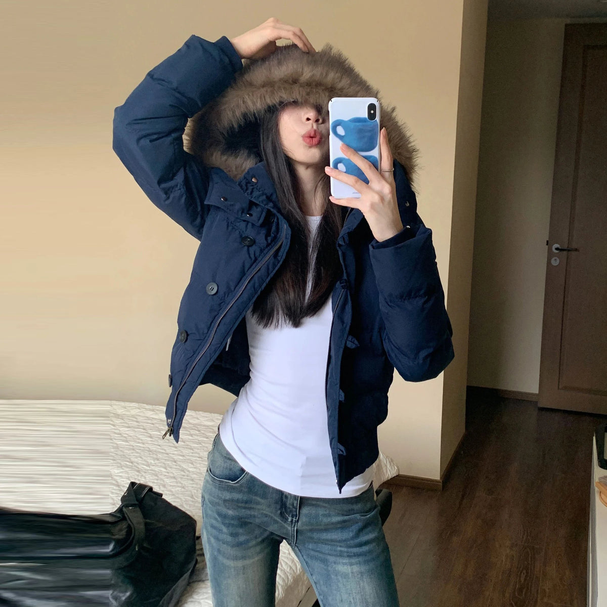 Veste courte à capuche en coton pour femme, manteau chaud et épais, col en fausse fourrure, Design de boutons, vêtements d'extérieur décontractés et confortables, mode coréenne d'hiver