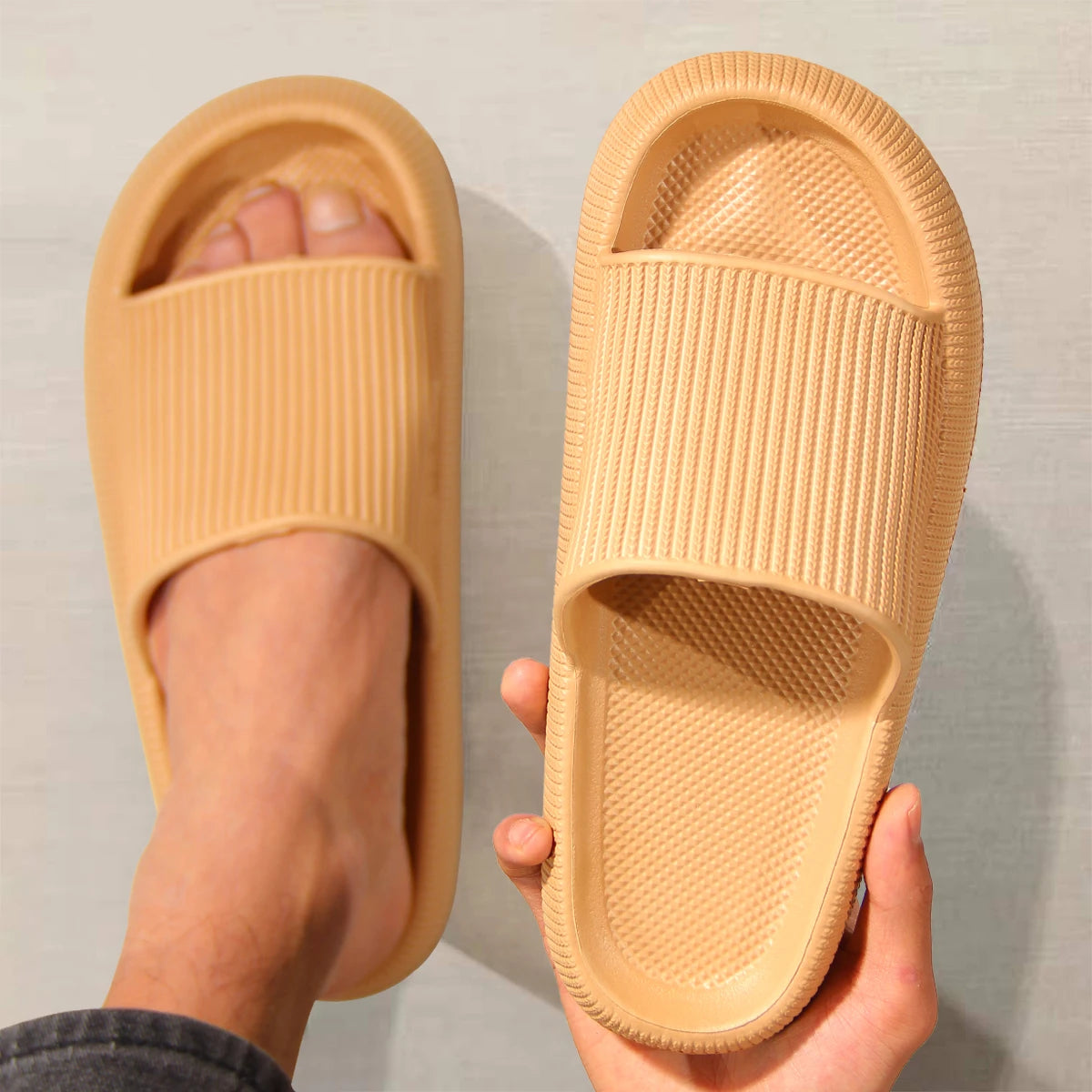 Pantoufles Step on the Sense of Shit, vêtements d'été pour la maison, chaussures antidérapantes à semelles souples, pantoufles simples Eva pour hommes