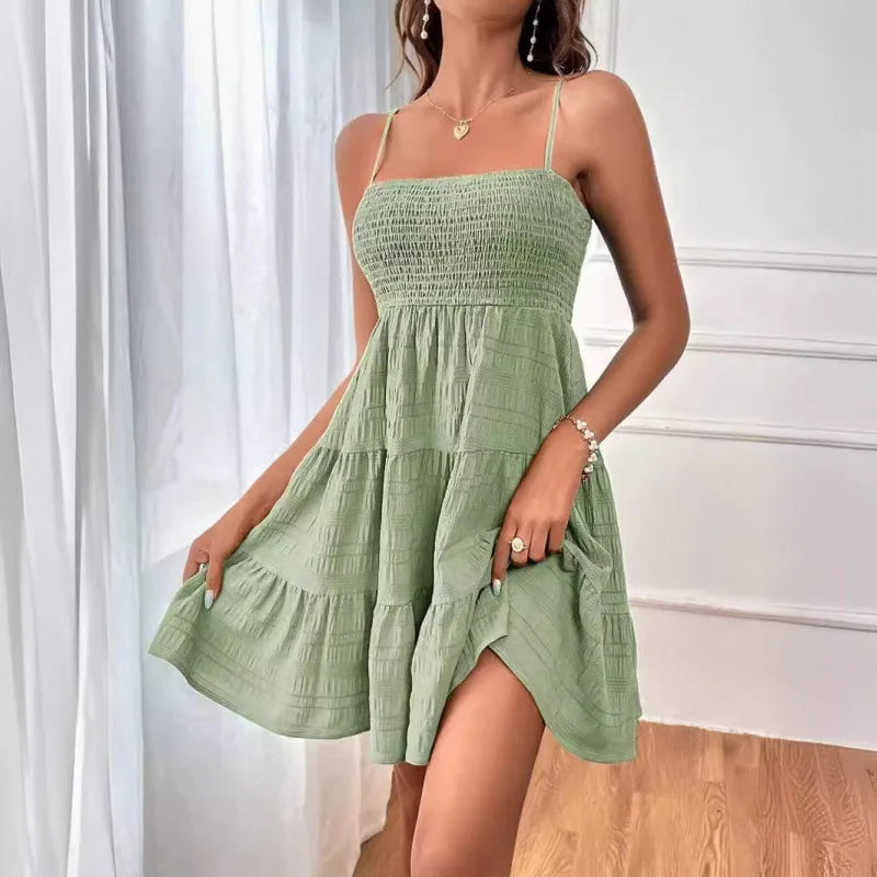 Mode femme Spaghetti sangle smocké Bustier Mini robe bleu à volants à plusieurs niveaux robe trapèze été décontracté vacances vêtements de plage