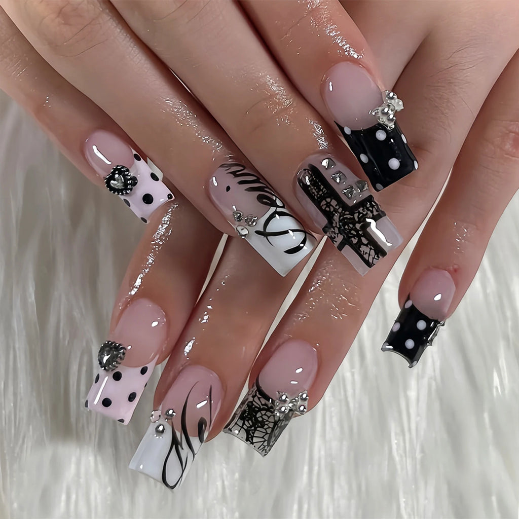 24 faux ongles cercueil mi-longs, style gothique noir, avec nœuds métalliques foncés et décorations en forme de cœur, à presser, motif pois, faux ongles français